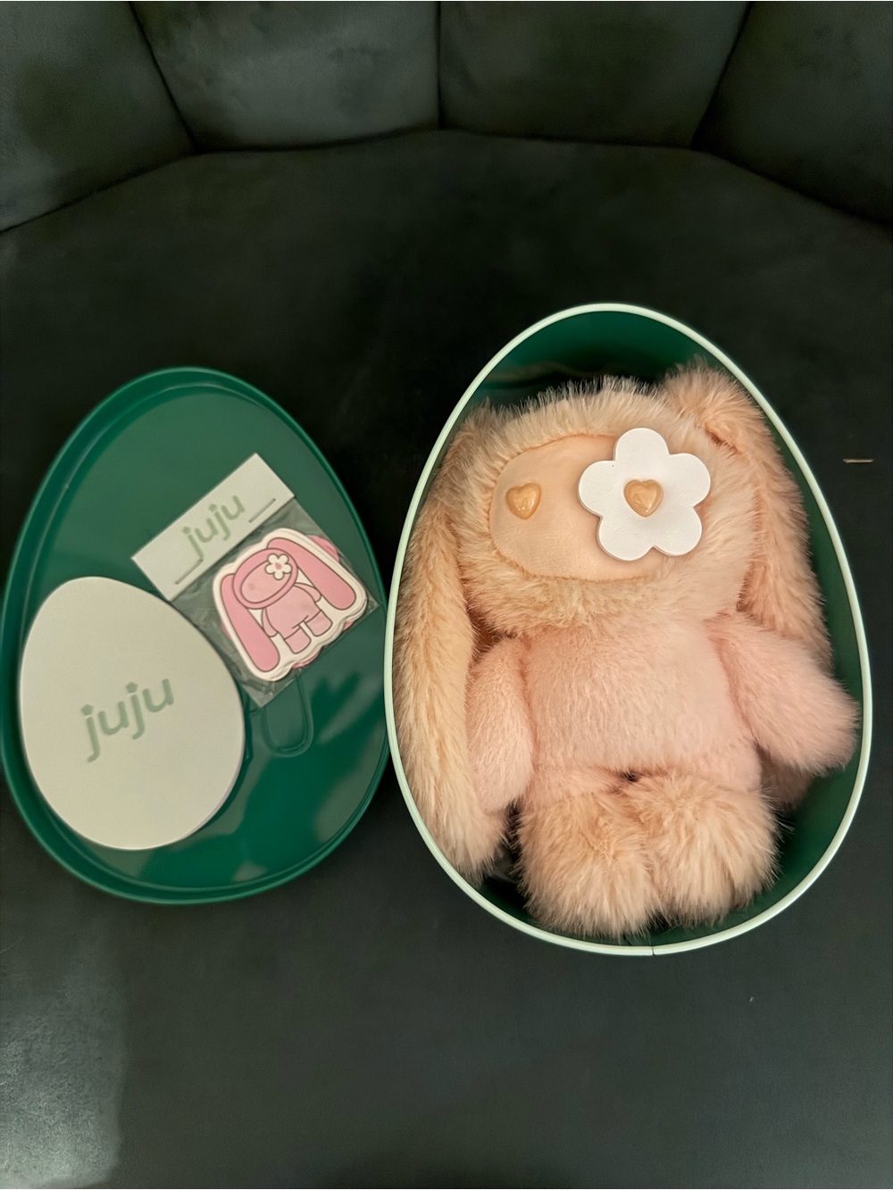 CJ Hendry Easter Juju-Cleo